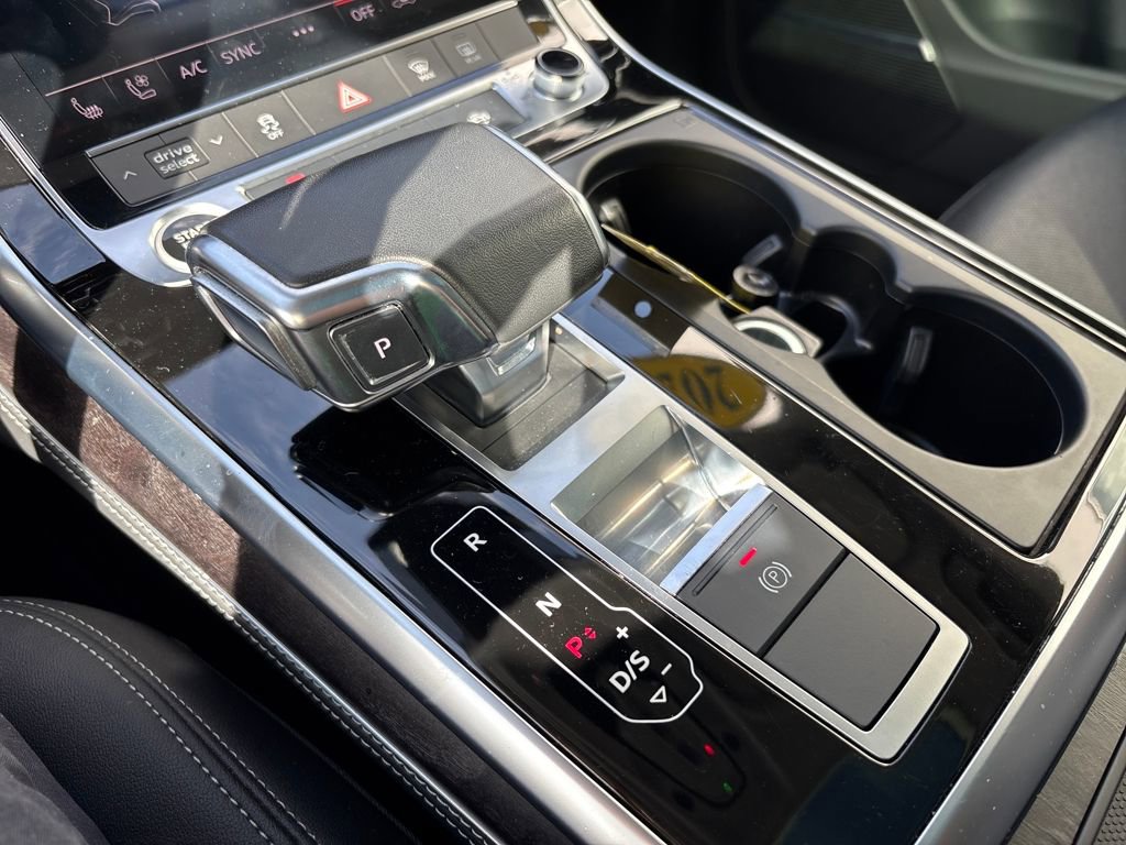 Used 2023 Audi Q8 Premium Plus w/ Premium Plus Package image 19