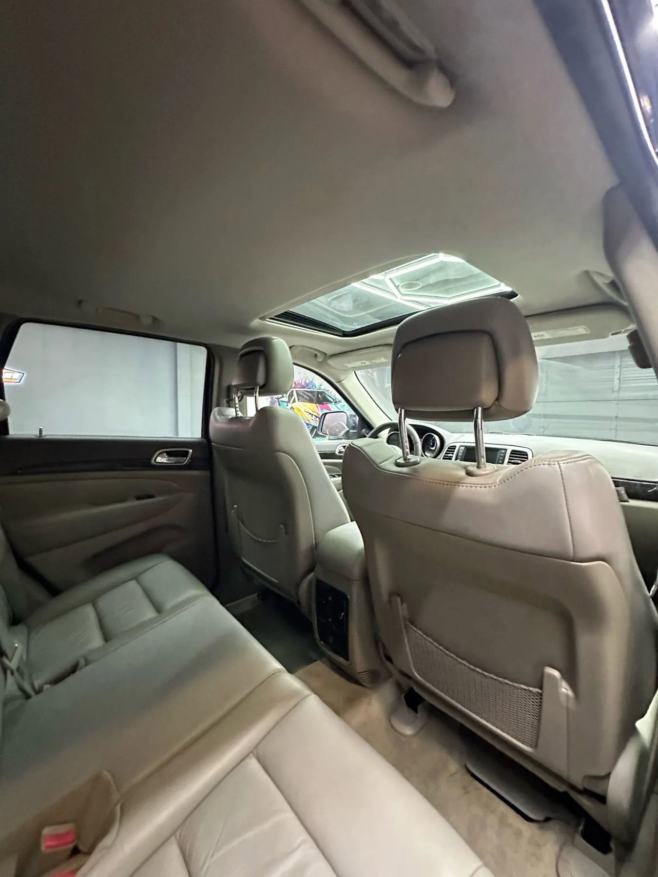 Used 2012 Jeep Grand Cherokee Laredo image 26