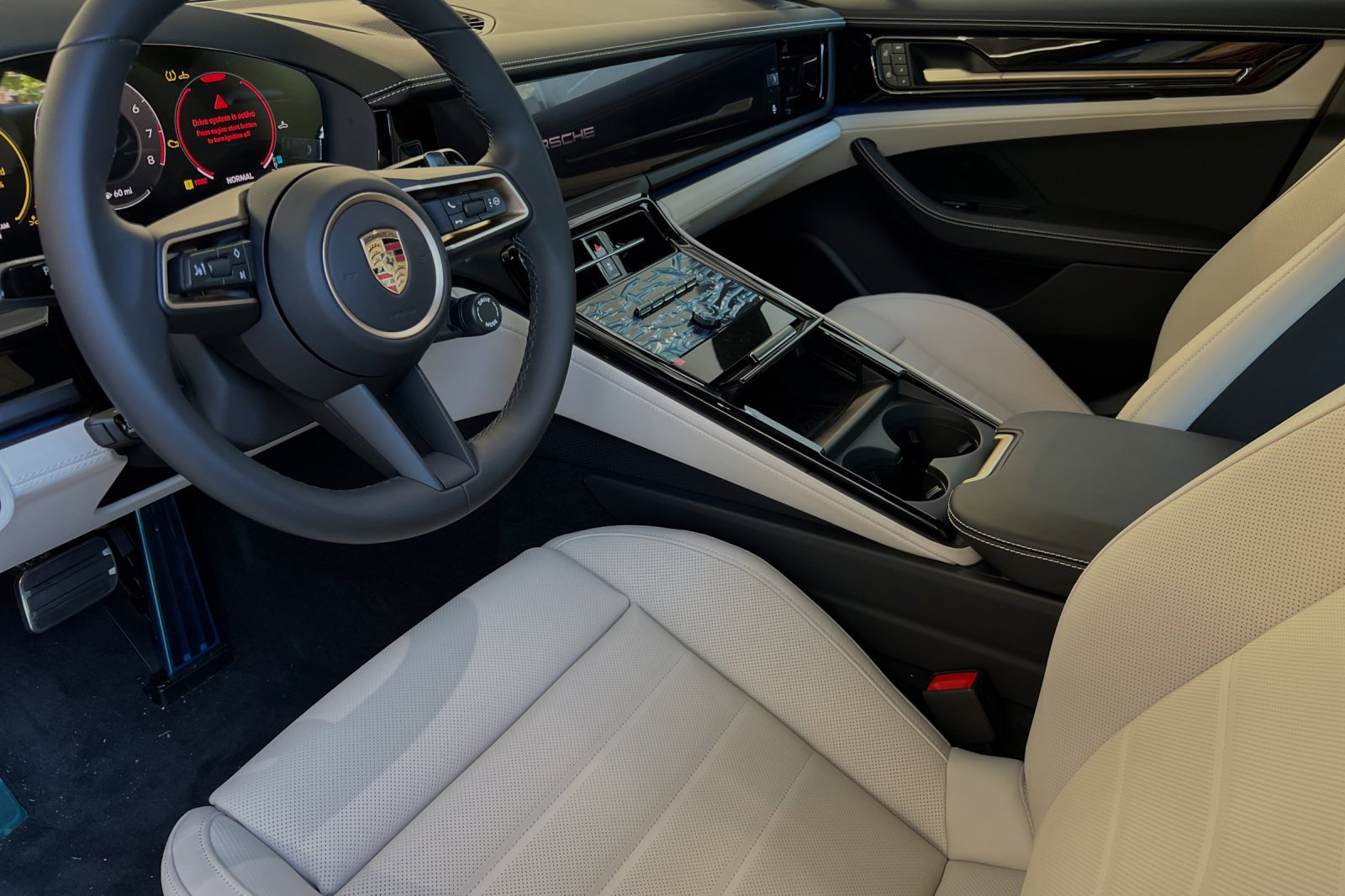 New 2024 Porsche Panamera 4 image 4