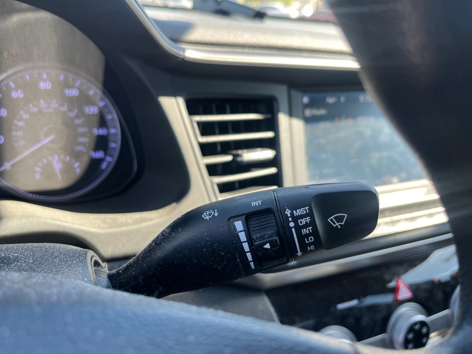 Used 2019 Hyundai Elantra SEL w/ Cargo Package image 11