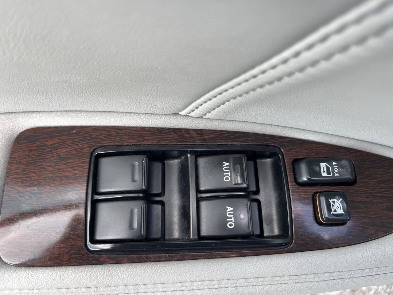Used 2008 Toyota Avalon XLS FWD image 34