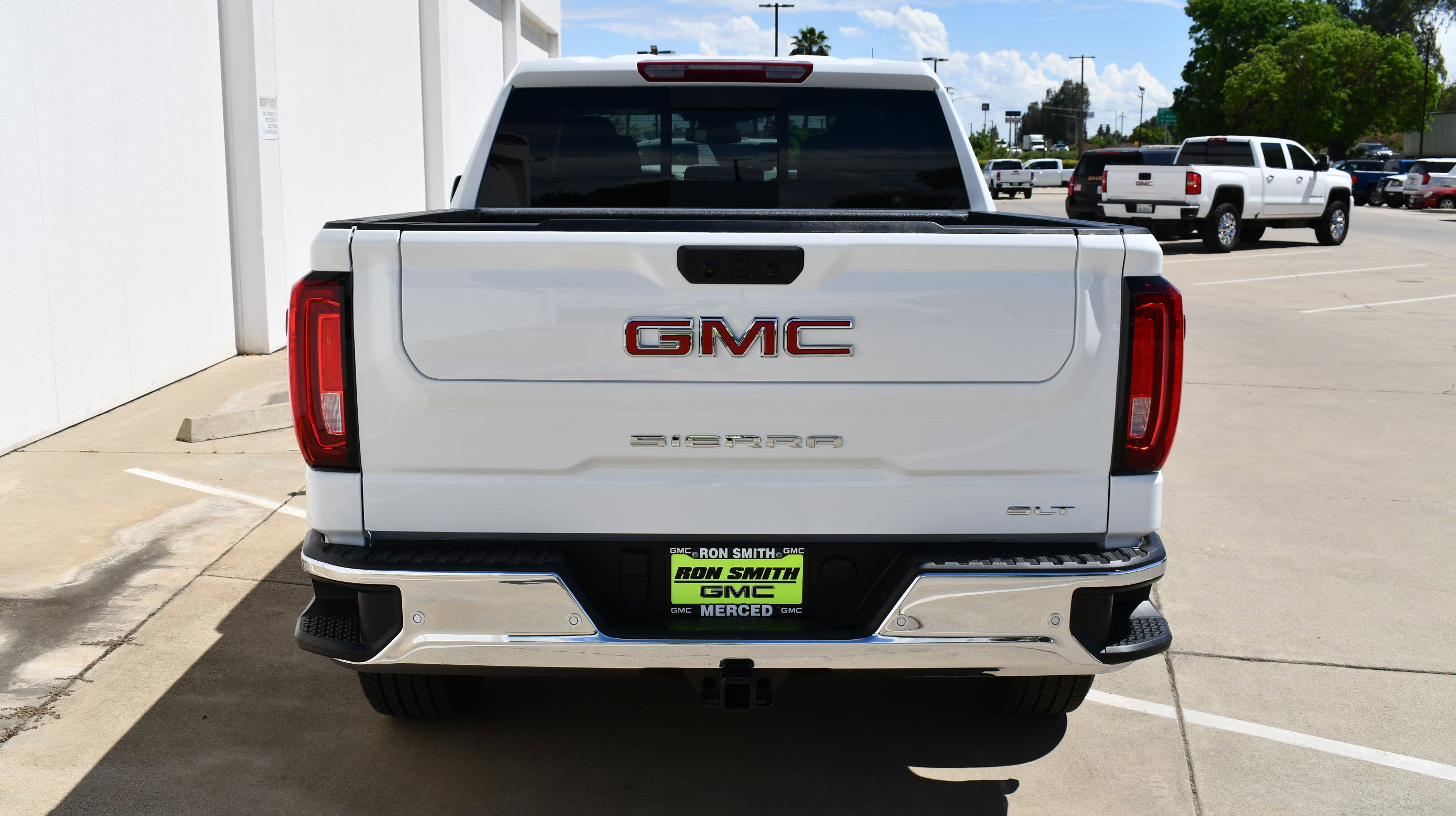 New 2026 GMC Sierra 1500 SLT w/ SLT Premium Plus Package image 8