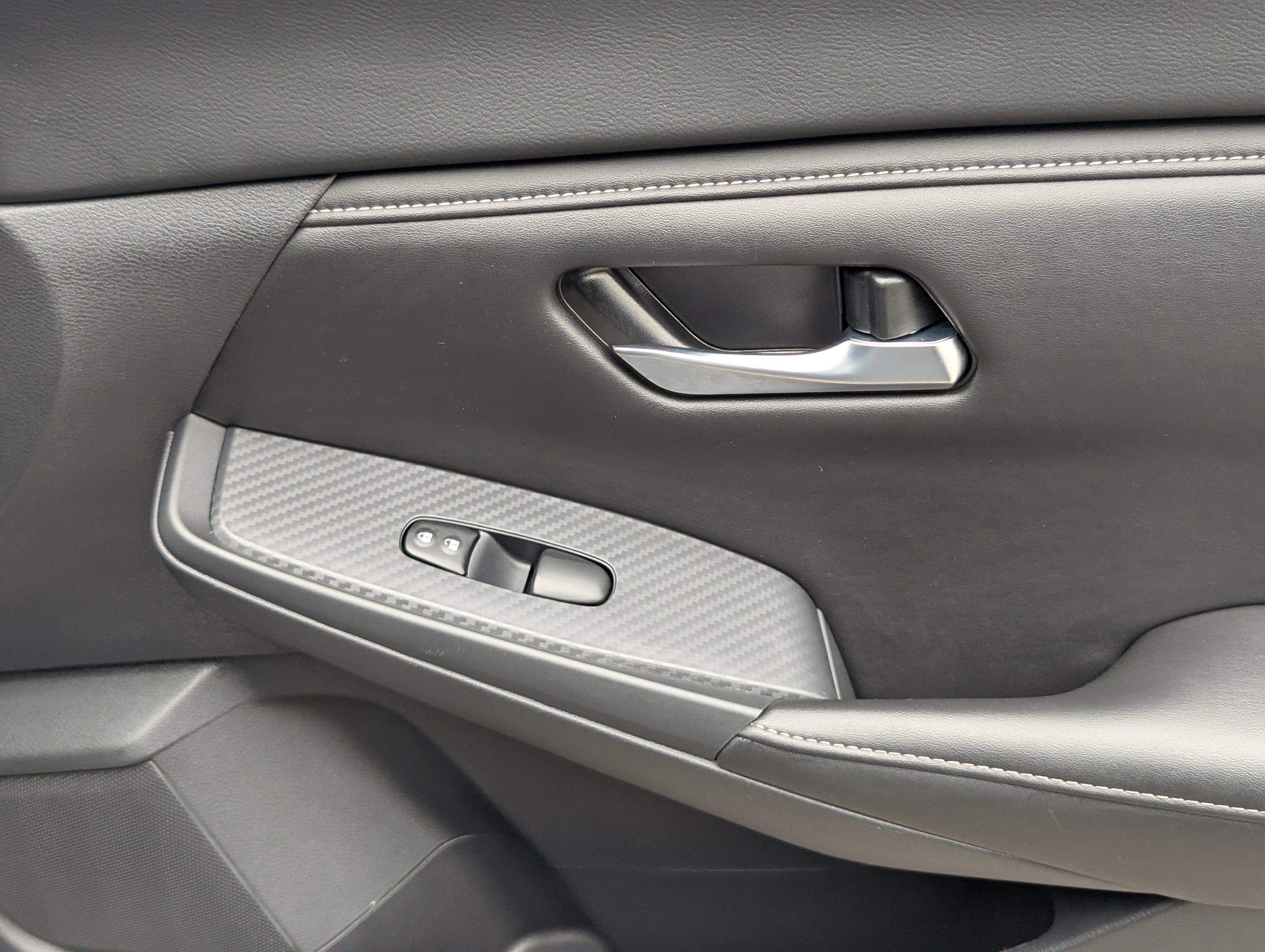Used 2025 Nissan Sentra SV w/ All-Weather Package FWD image 21