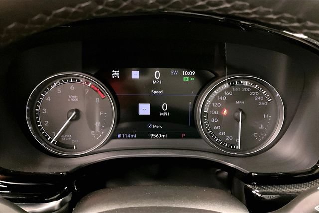 Used 2024 Cadillac XT6 Sport w/ Technology Package AWD/4WD image 29