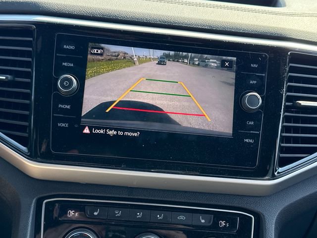 Used 2022 Volkswagen Atlas Cross Sport SEL R-Line AWD/4WD image 27