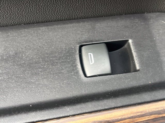 Used 2019 Chevrolet Silverado 1500 High Country AWD/4WD image 39