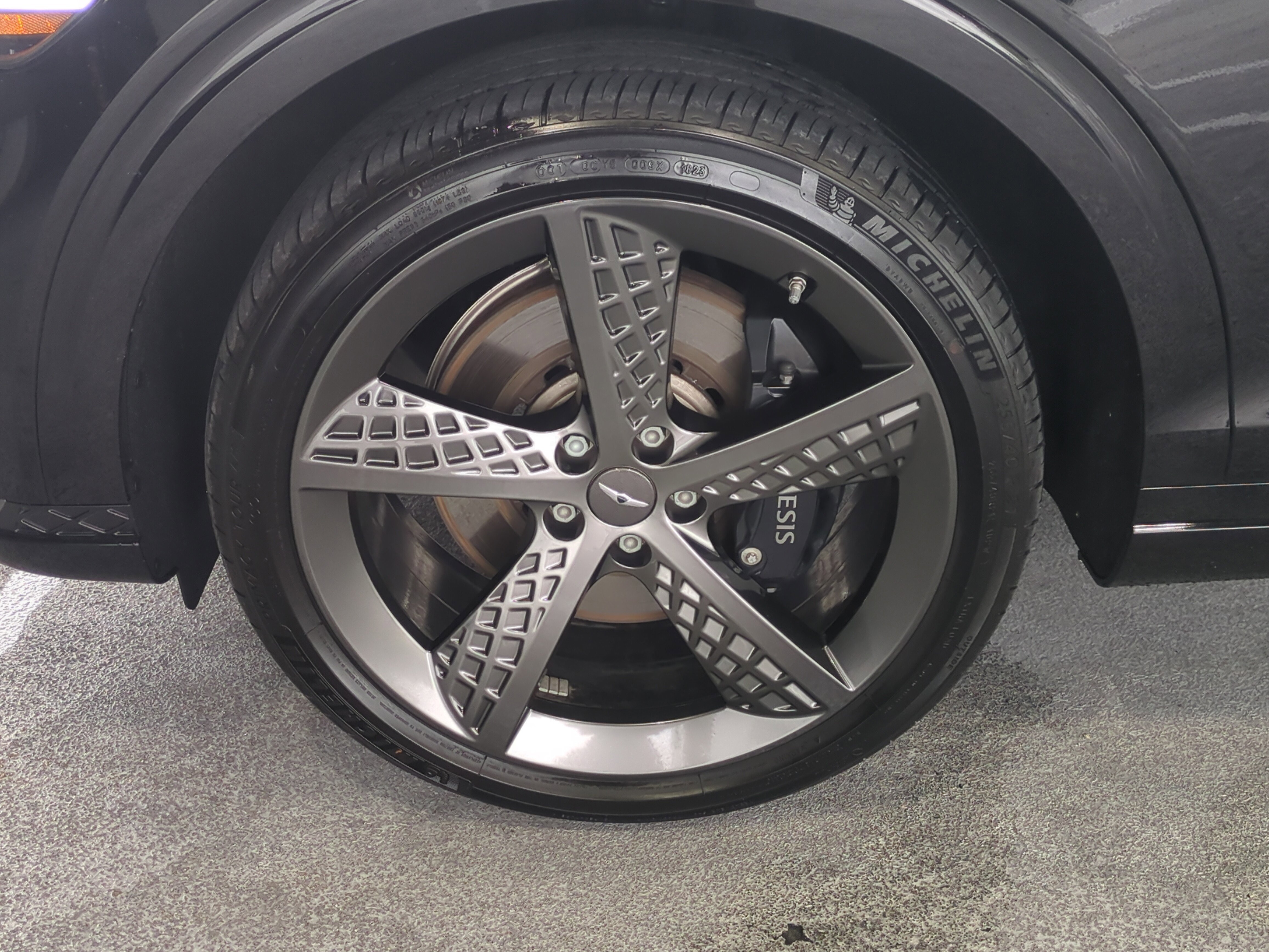 Used 2024 Genesis GV70 2.5T w/ Sport Prestige Package image 11