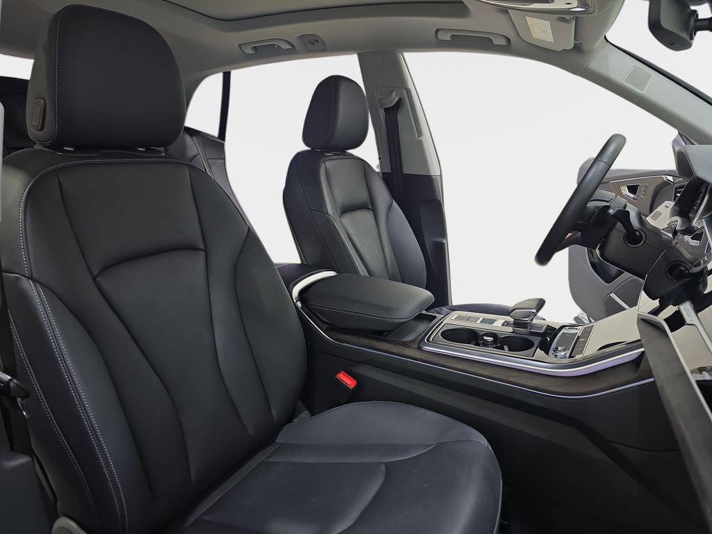 Used 2022 Audi Q8 Premium Plus w/ Premium Plus Package image 12