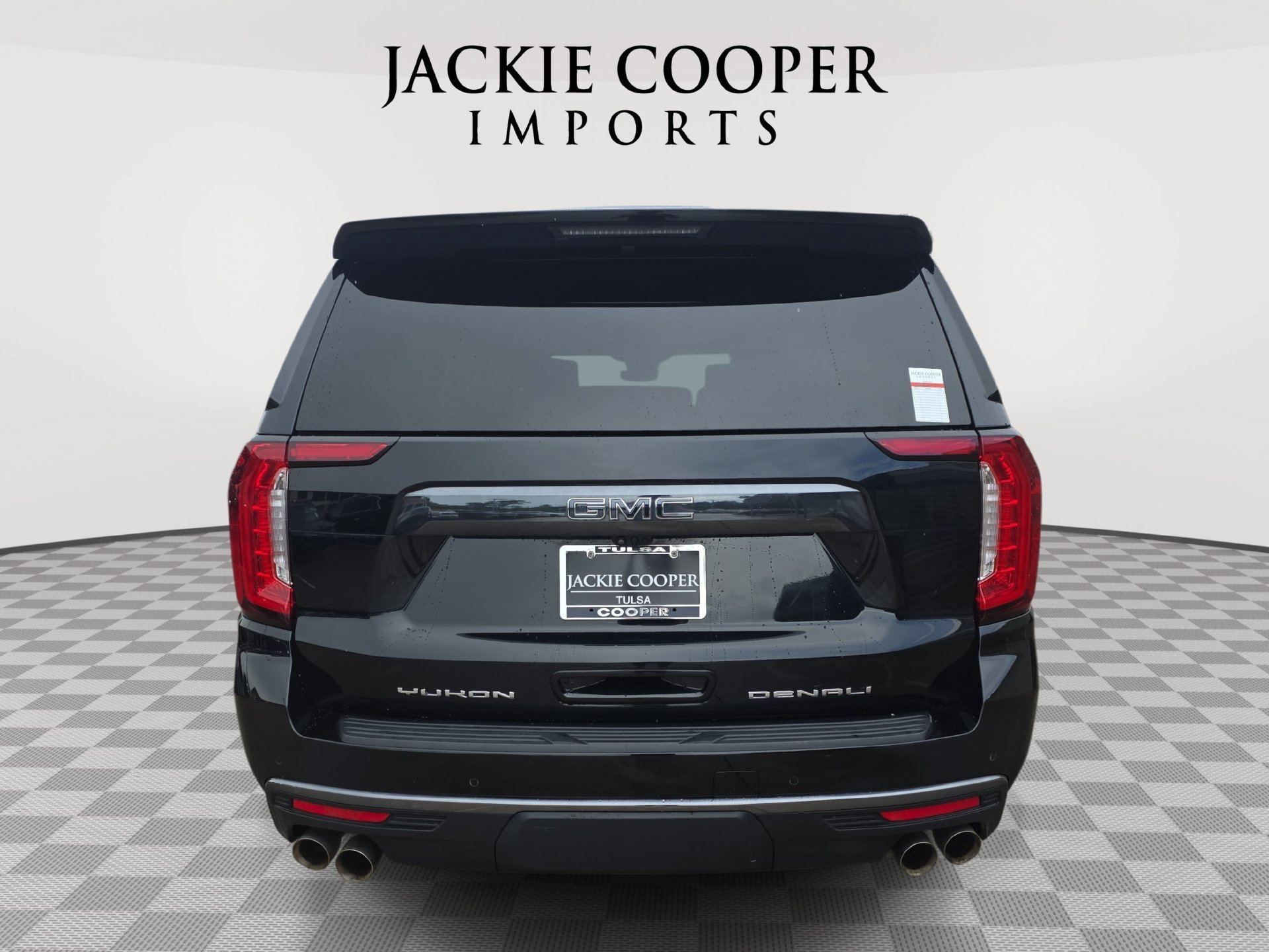 Used 2023 GMC Yukon Denali Ultimate AWD/4WD image 6