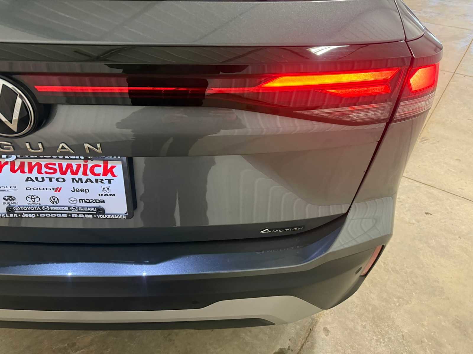 Certified 2025 Volkswagen Tiguan S image 18