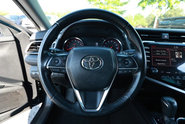 Used 2019 Toyota Camry XSE image 10