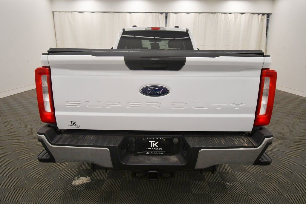 Used 2023 Ford F250 XLT AWD/4WD image 6