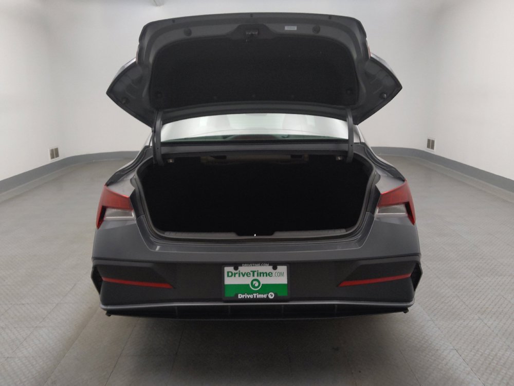 Used 2025 Hyundai Elantra Sport FWD image 29