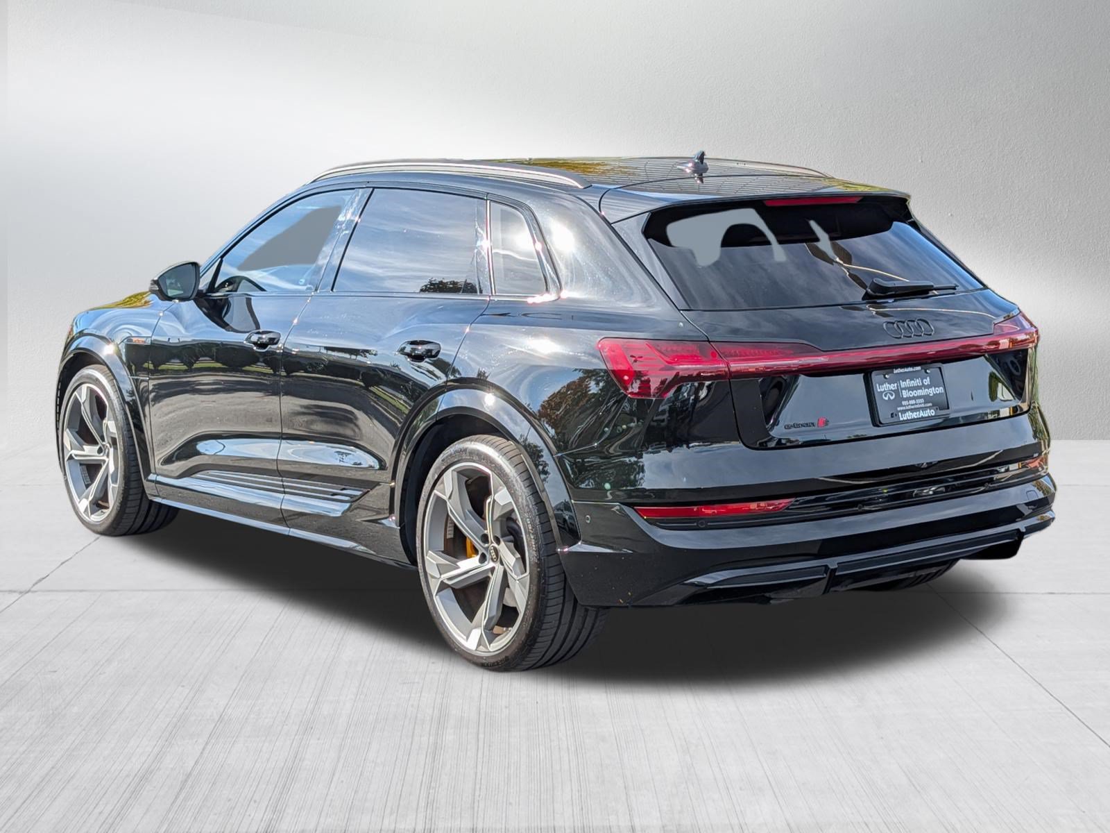 Used 2023 Audi e-tron S Prestige w/ Prestige Package AWD/4WD image 5