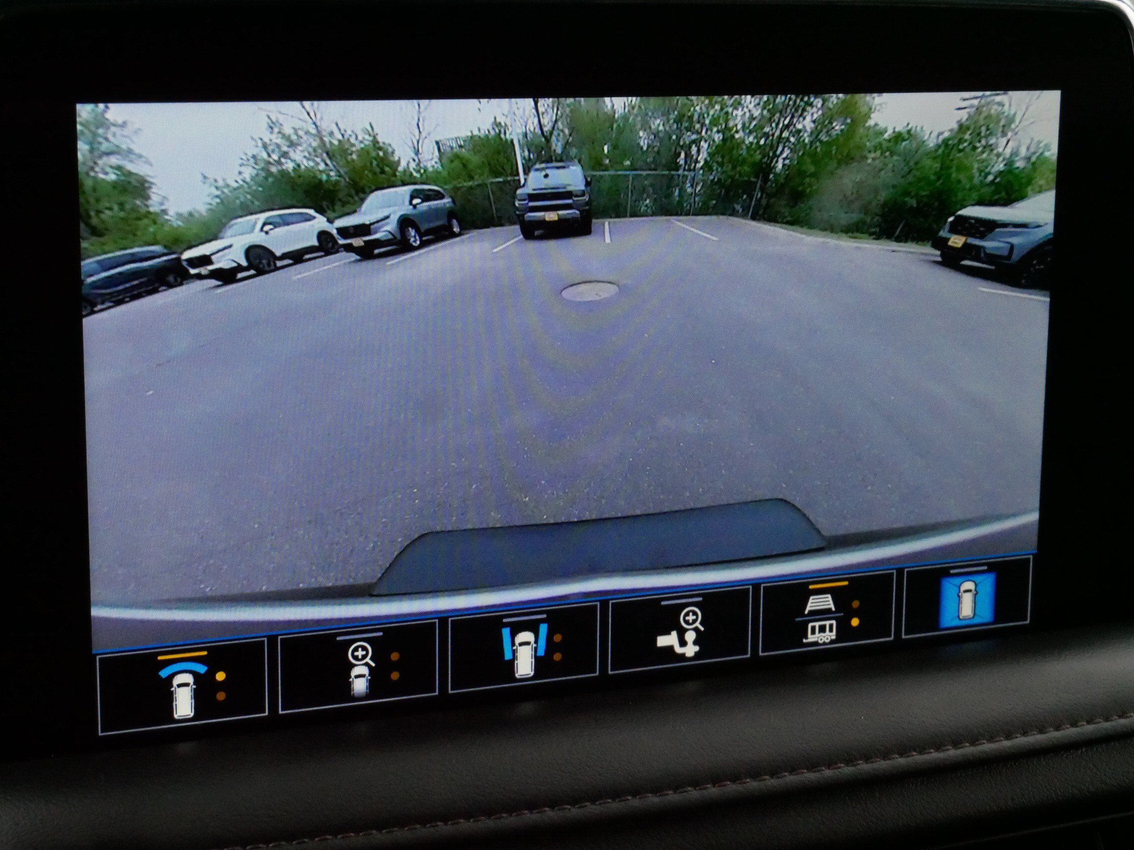 Used 2021 Chevrolet Tahoe High Country w/ Premium Package AWD/4WD image 34