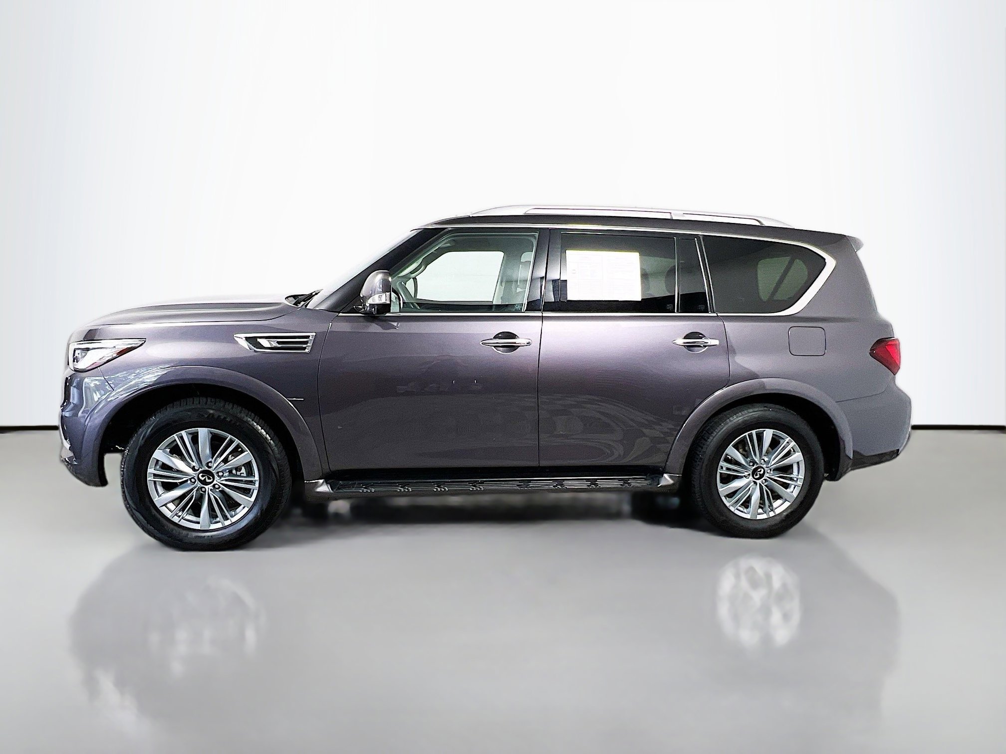 Used 2024 INFINITI QX80 Luxe image 9