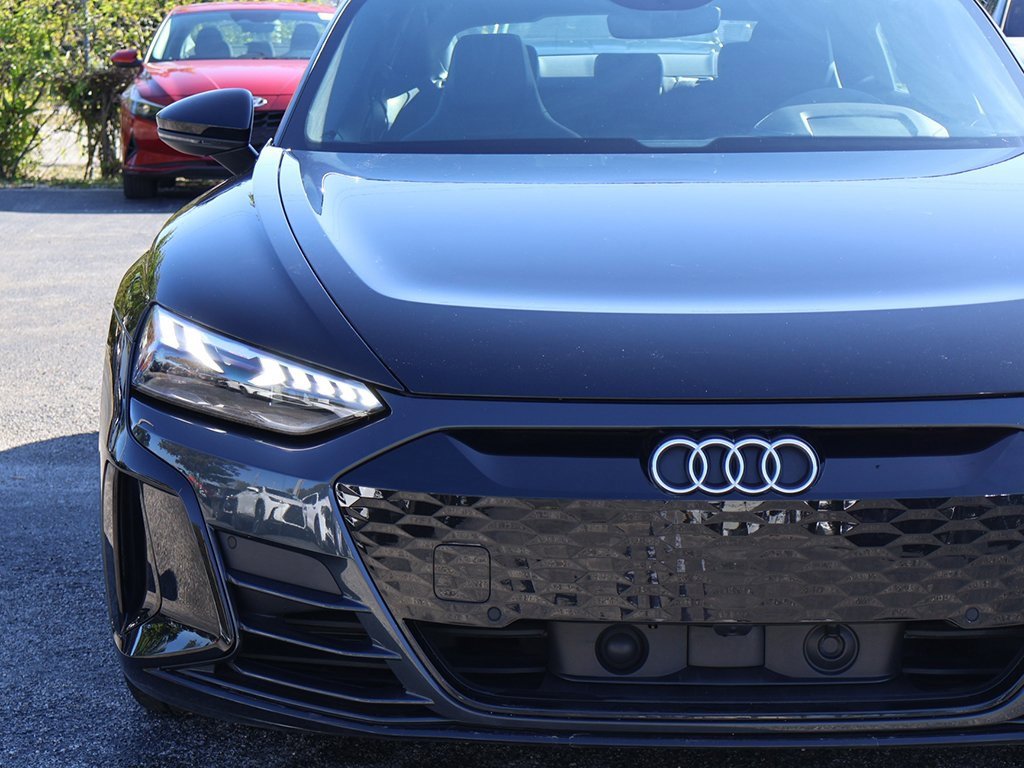 Used 2023 Audi e-tron GT Premium Plus image 13