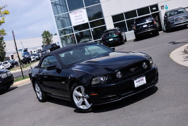 Used 2013 Ford Mustang GT RWD image 2