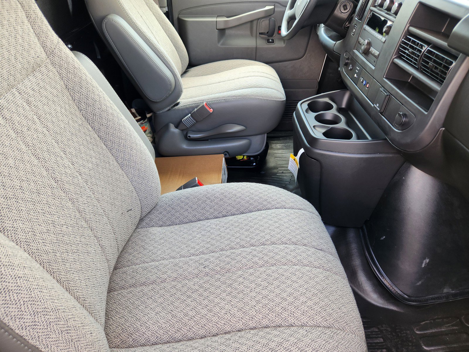 New 2025 GMC Savana 2500 Extended w/ Driver Convenience Package image 10