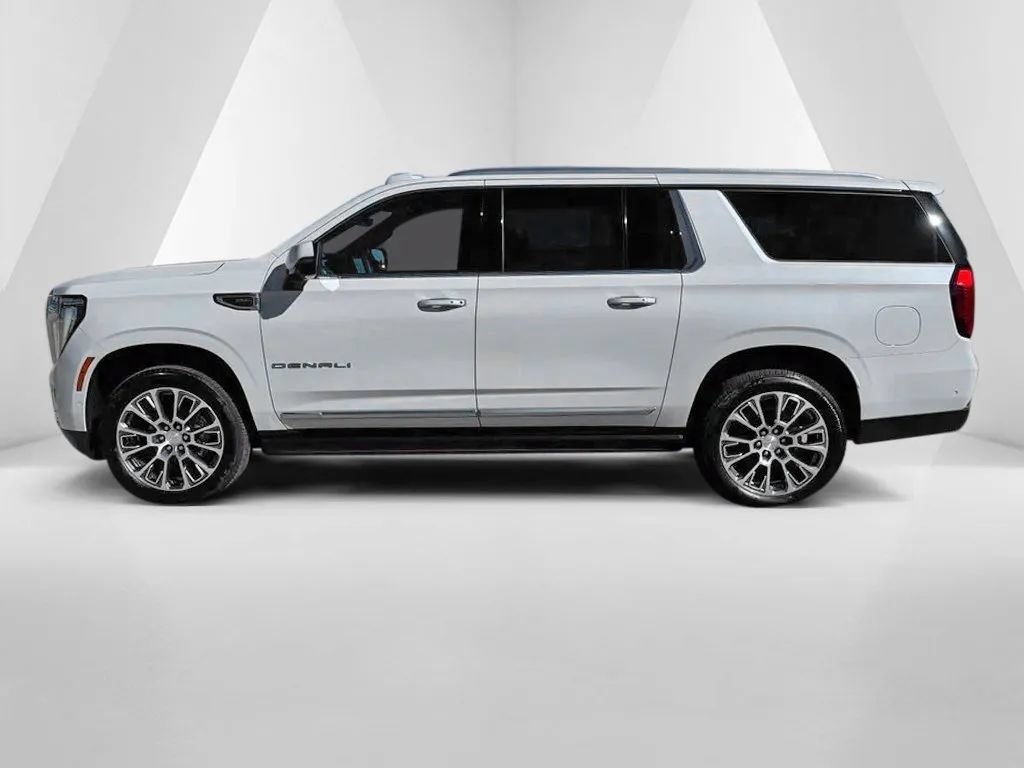 New 2026 GMC Yukon XL Denali w/ Denali Reserve Package AWD/4WD image 4