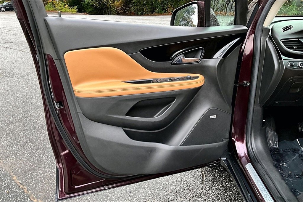 Used 2018 Buick Encore Premium w/ Experience Buick Package image 18