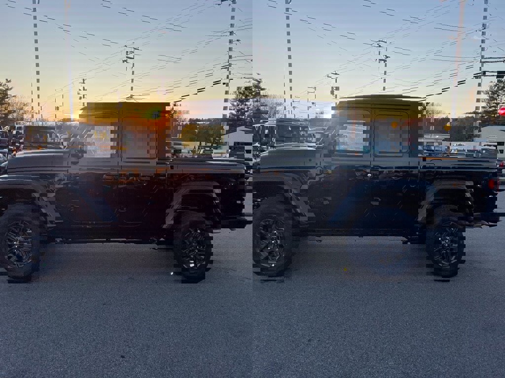 New 2026 Jeep Gladiator Sport image 4