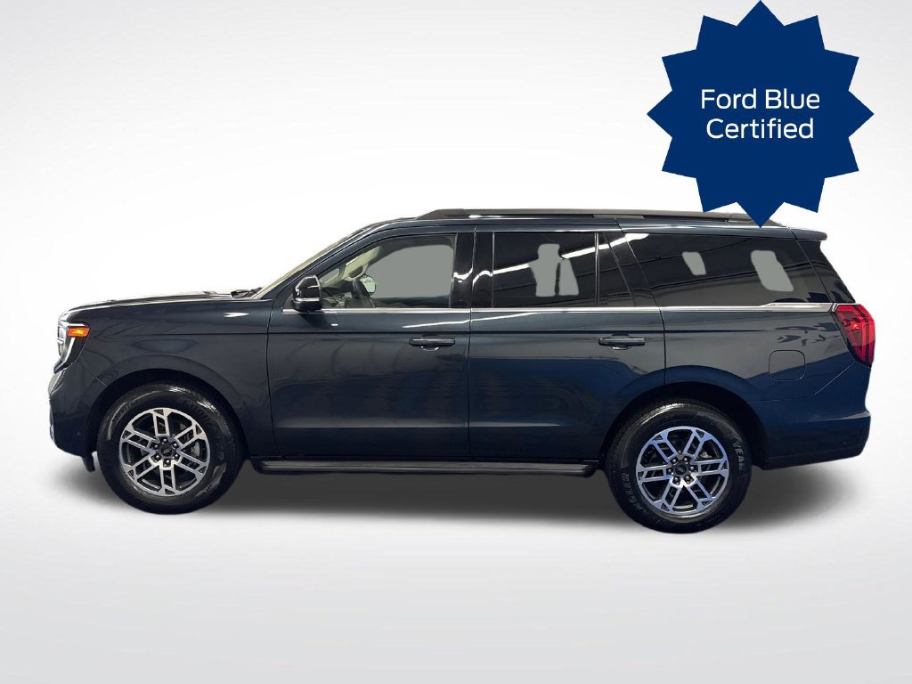 Certified 2025 Ford Expedition Active AWD/4WD image 2