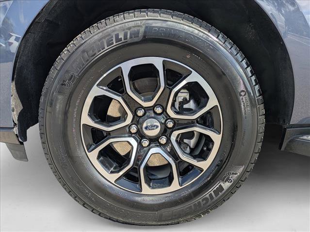 Used 2023 Ford Expedition XLT image 23