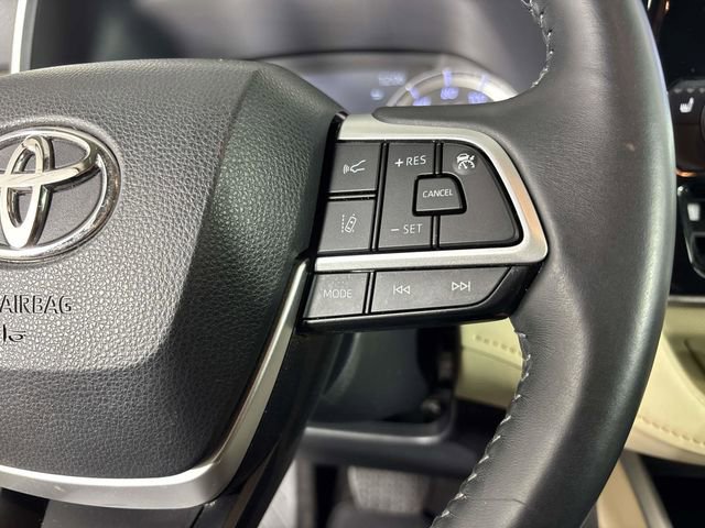 Used 2023 Toyota Highlander XLE AWD/4WD image 20