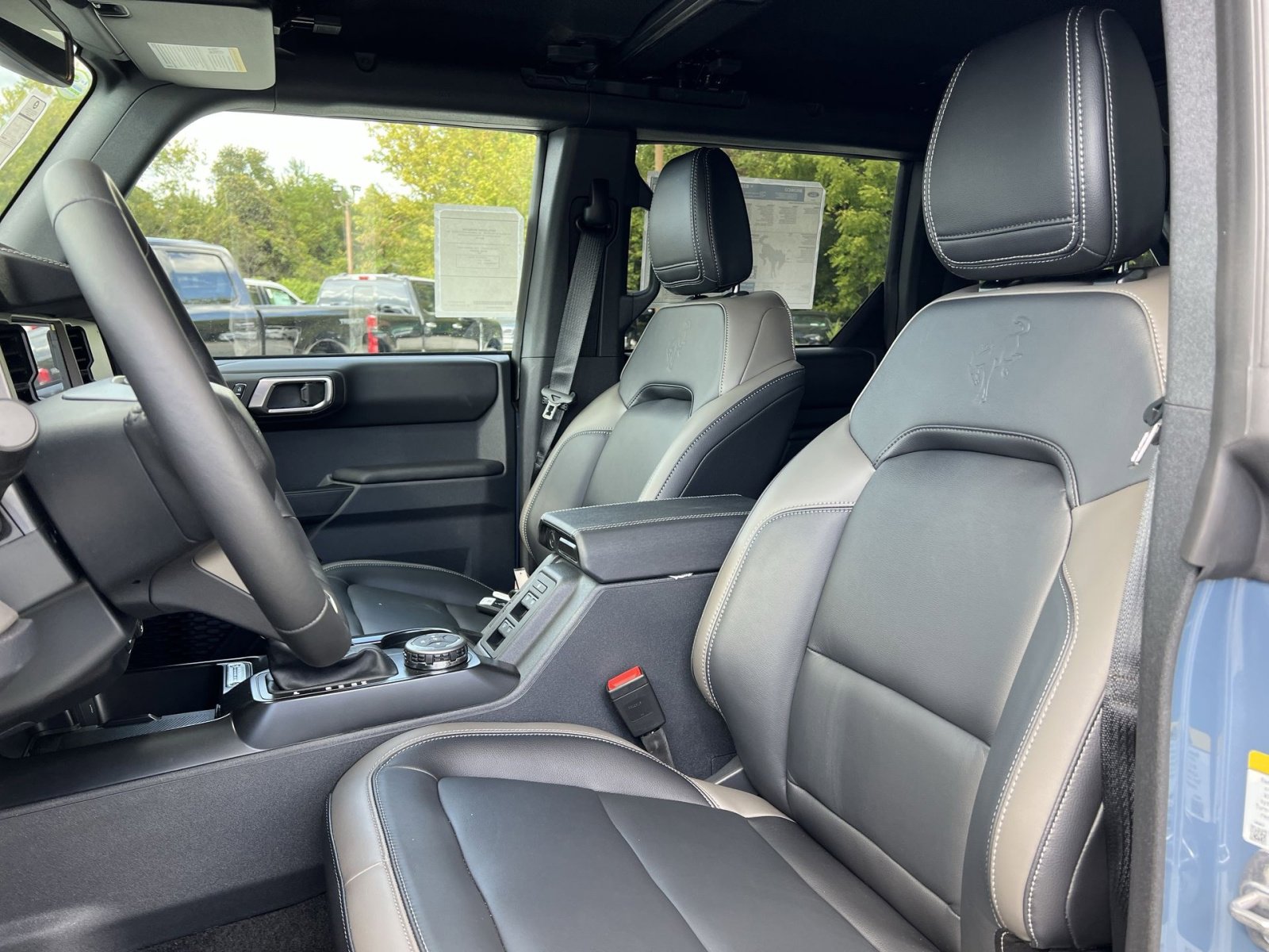 New 2025 Ford Bronco Outer Banks image 13