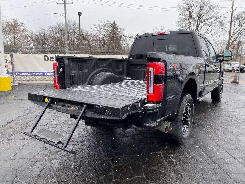 Used 2025 Ford F250 Platinum image 5
