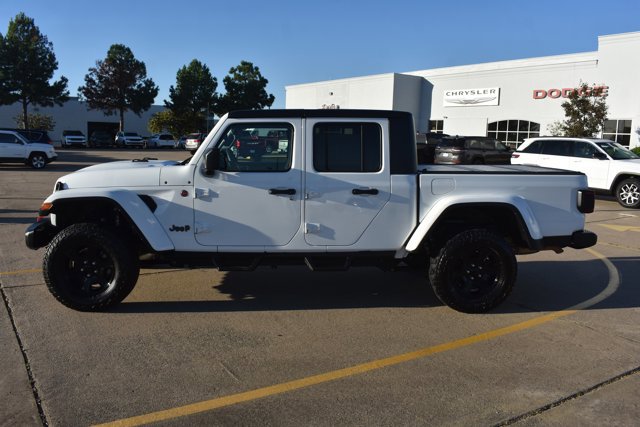 Used 2022 Jeep Gladiator Mojave w/ LED Lighting Group image 8