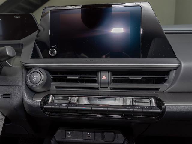 New 2026 Toyota Prius LE image 11