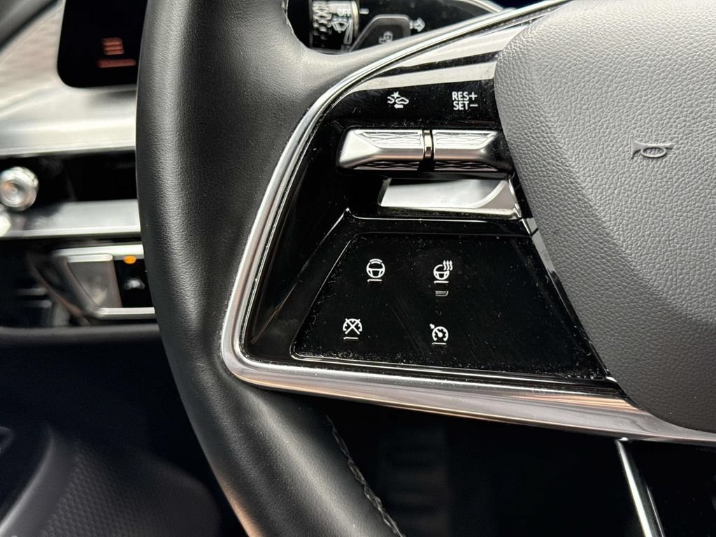 Certified 2024 Cadillac Lyriq Sport AWD/4WD image 37