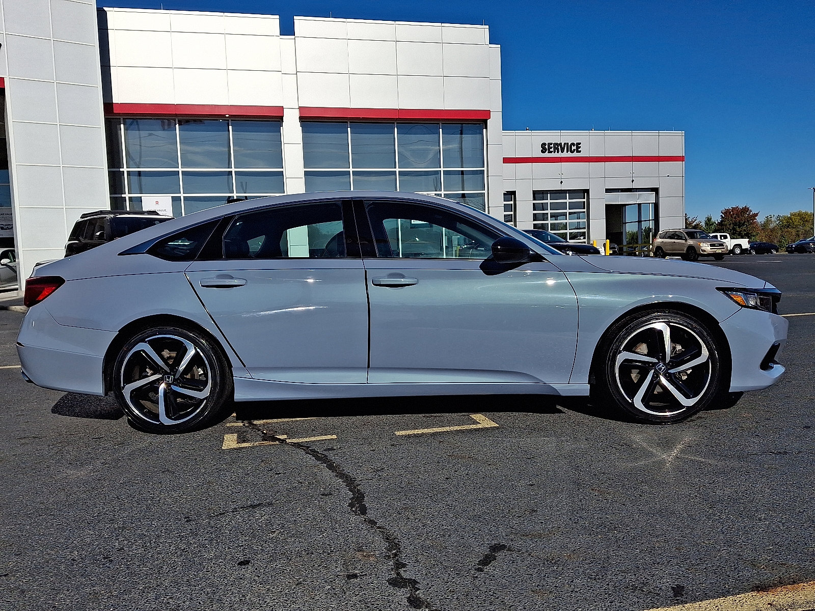 Used 2022 Honda Accord Sport image 7