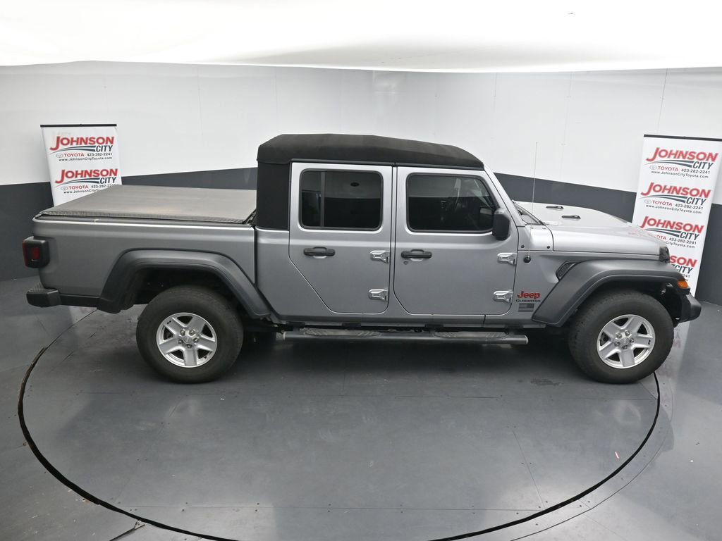 Used 2020 Jeep Gladiator Sport w/ Quick Order Package 24S AWD/4WD image 17