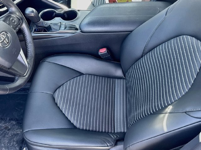 Used 2023 Toyota Camry SE FWD image 18