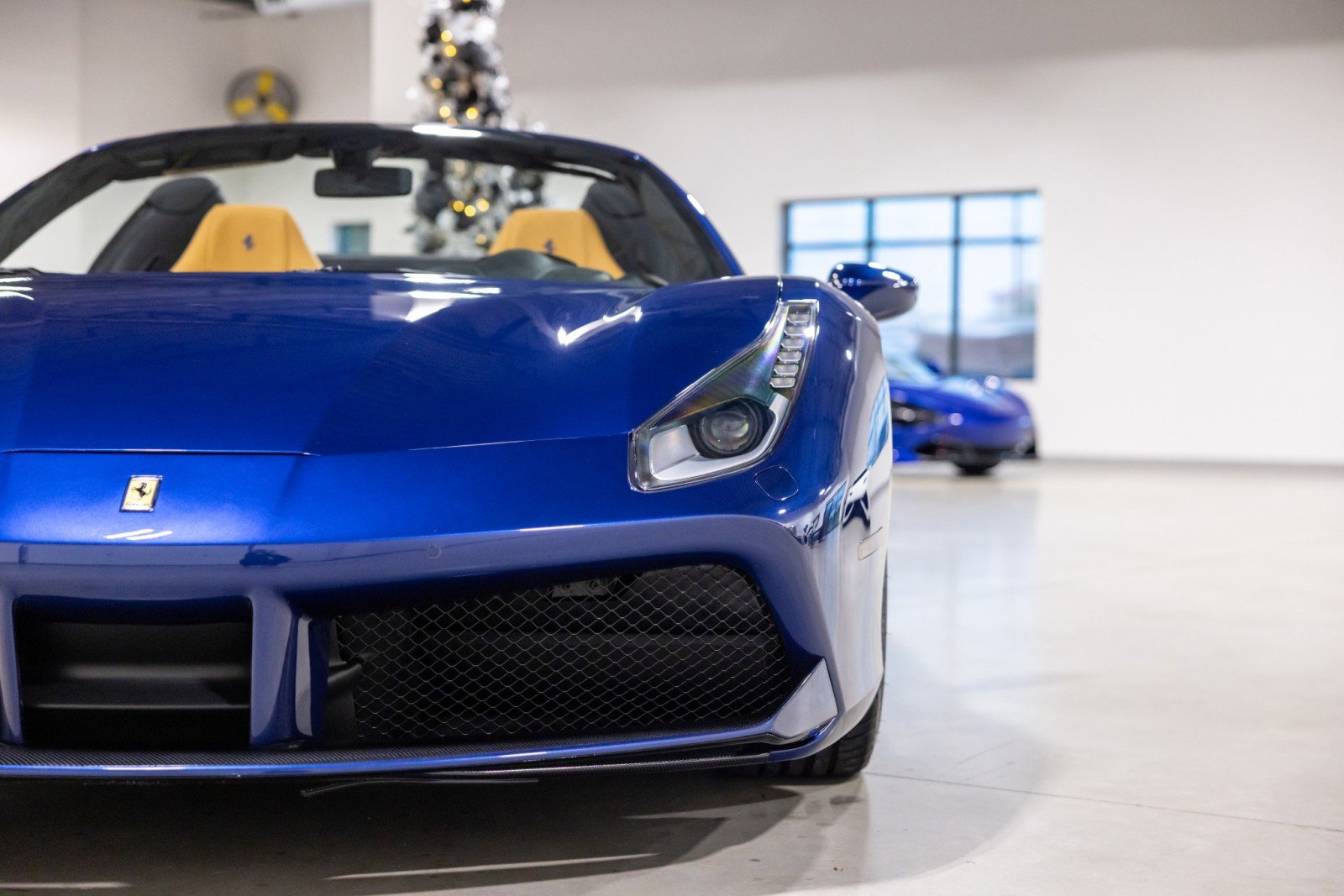 Used 2019 Ferrari 488 Spider image 24
