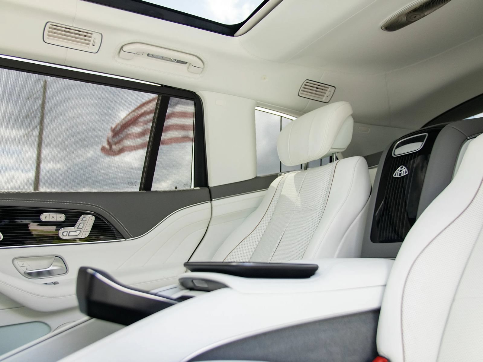 Used 2022 Mercedes-Benz Maybach GLS 600 4MATIC image 36