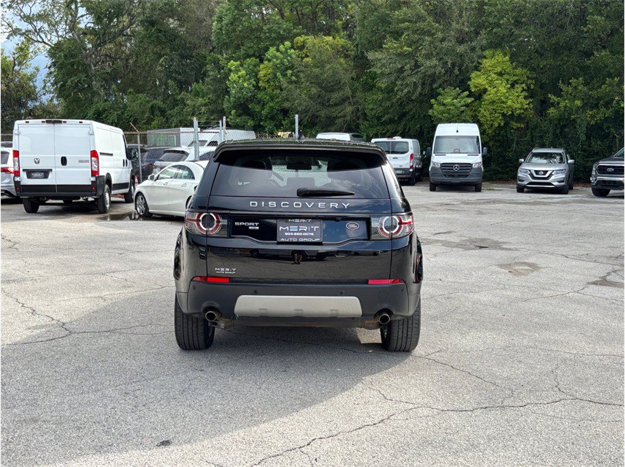 Used 2019 Land Rover Discovery Sport HSE AWD/4WD image 8