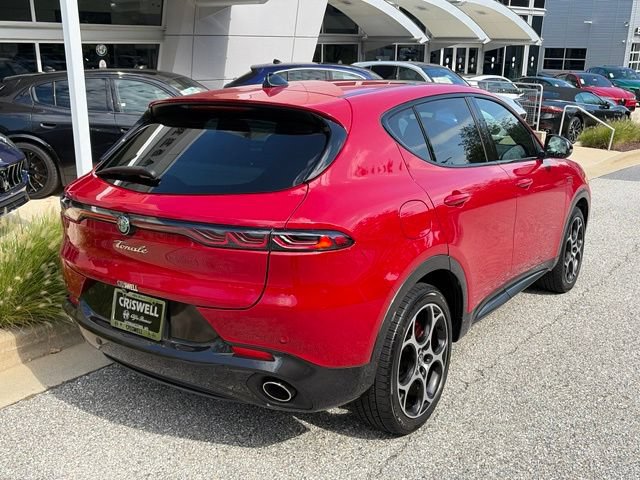 Used 2024 Alfa Romeo Tonale Veloce AWD/4WD image 5