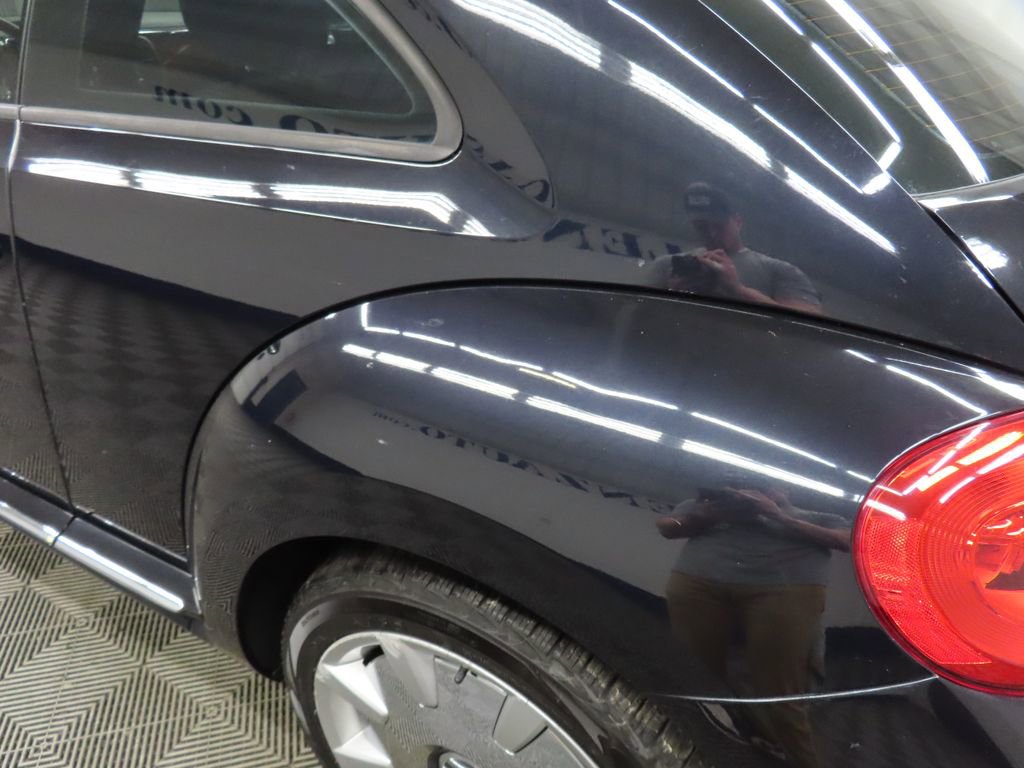 Used 2013 Volkswagen Beetle 2.5 Fender FWD image 34