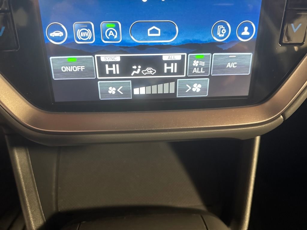 Used 2025 Subaru Crosstrek 2.0i Premium image 19