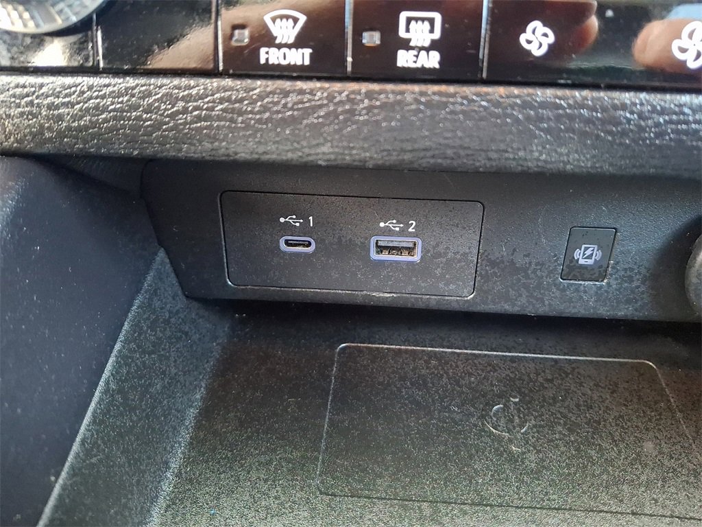 Used 2024 Mitsubishi Outlander SE image 27