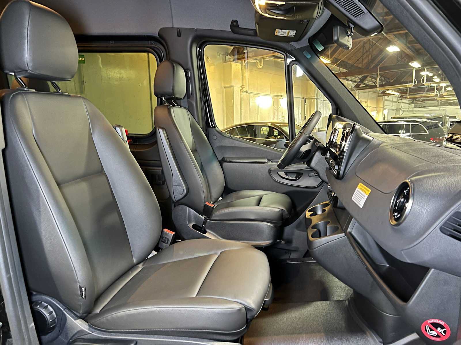 Used 2025 Mercedes-Benz Sprinter 2500 image 12