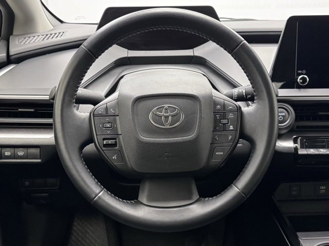 Used 2024 Toyota Prius LE image 28