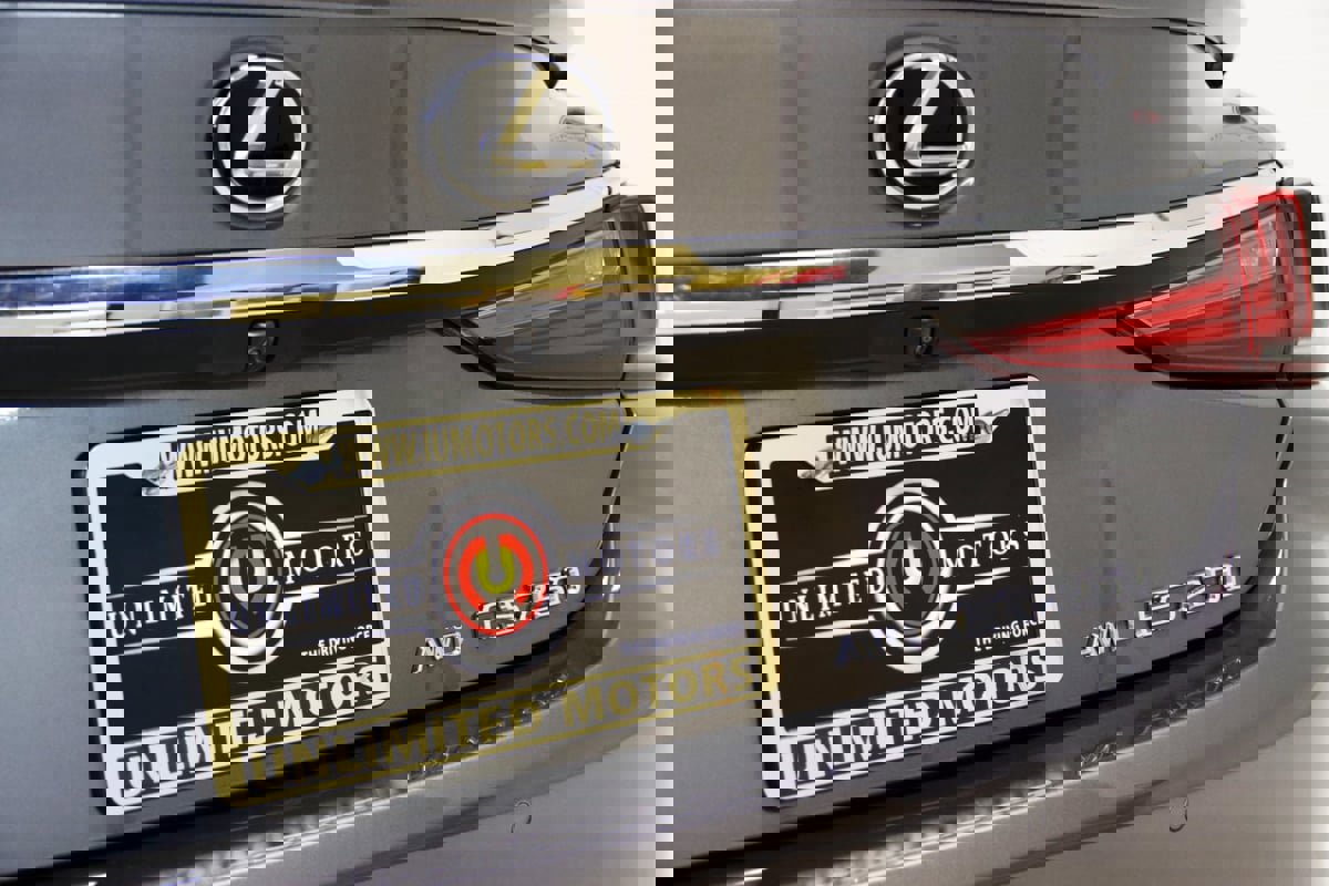 Used 2021 Lexus ES 250 w/ Premium Package image 4