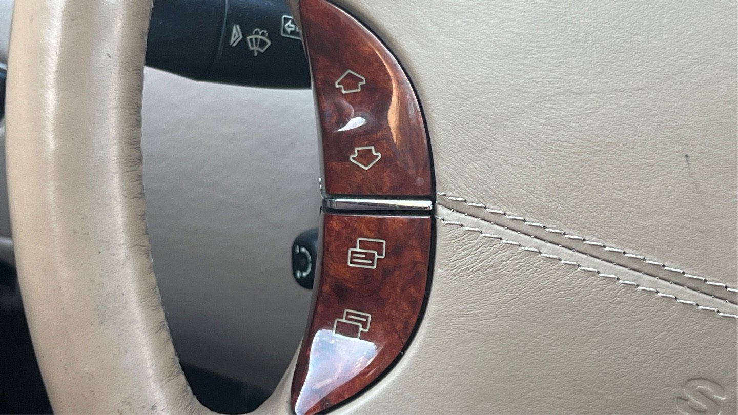 Used 2004 Maybach 57 sedan image 33