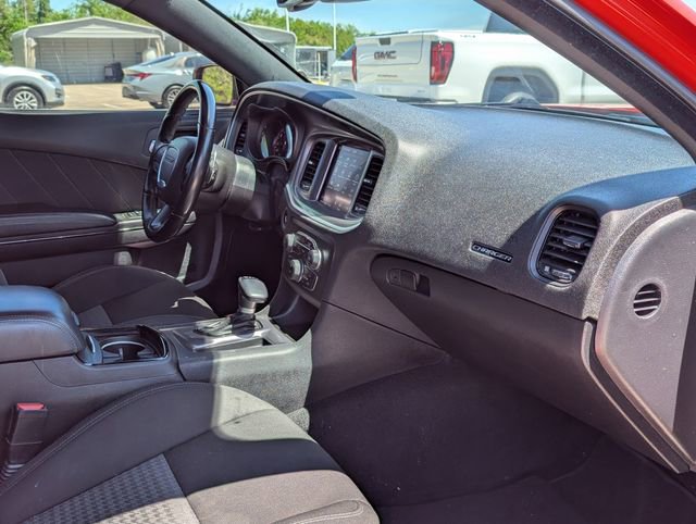 Used 2022 Dodge Charger R/T w/ Blacktop Package RWD image 27