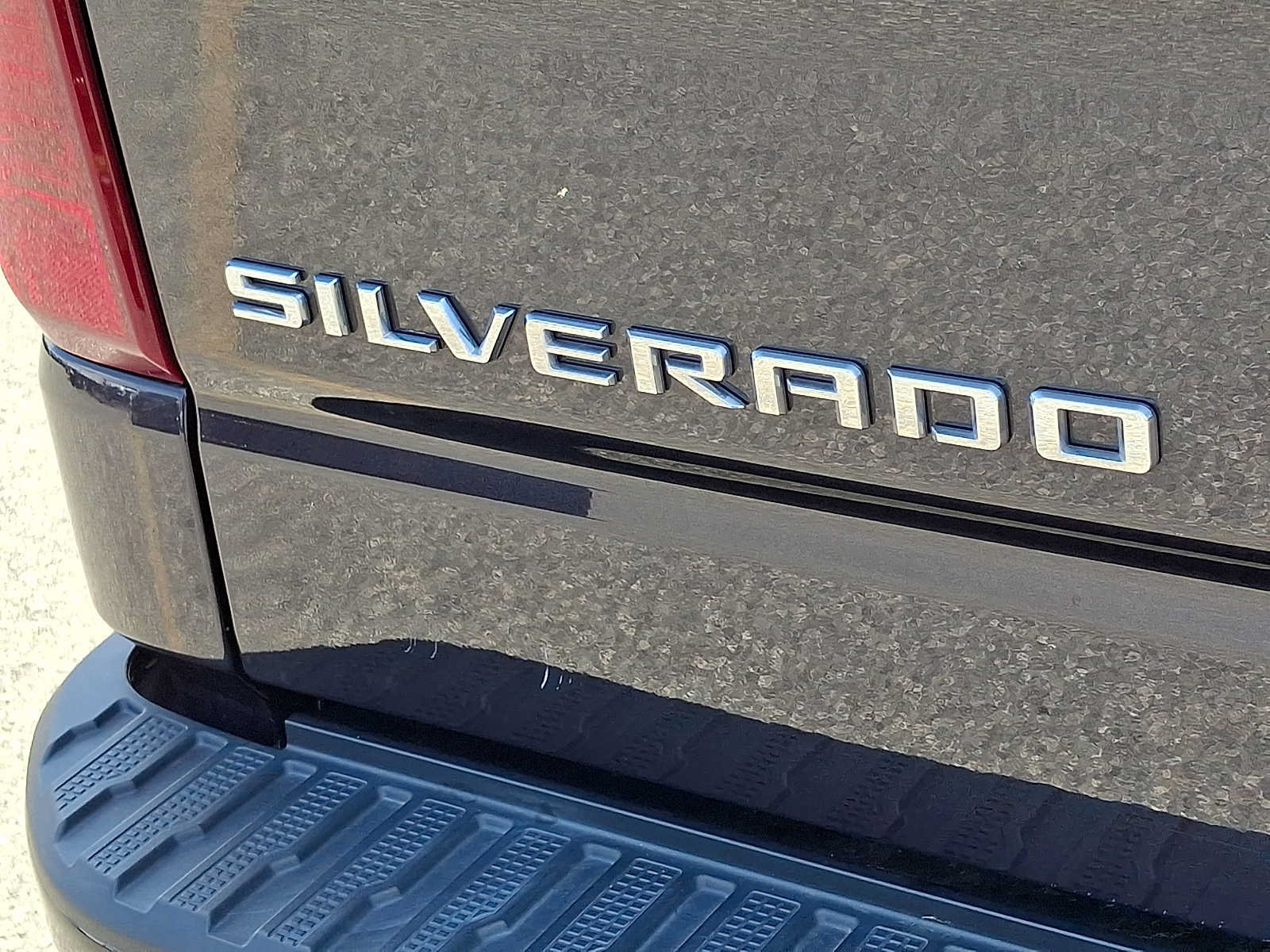 Certified 2022 Chevrolet Silverado 1500 Custom Trail Boss AWD/4WD image 29